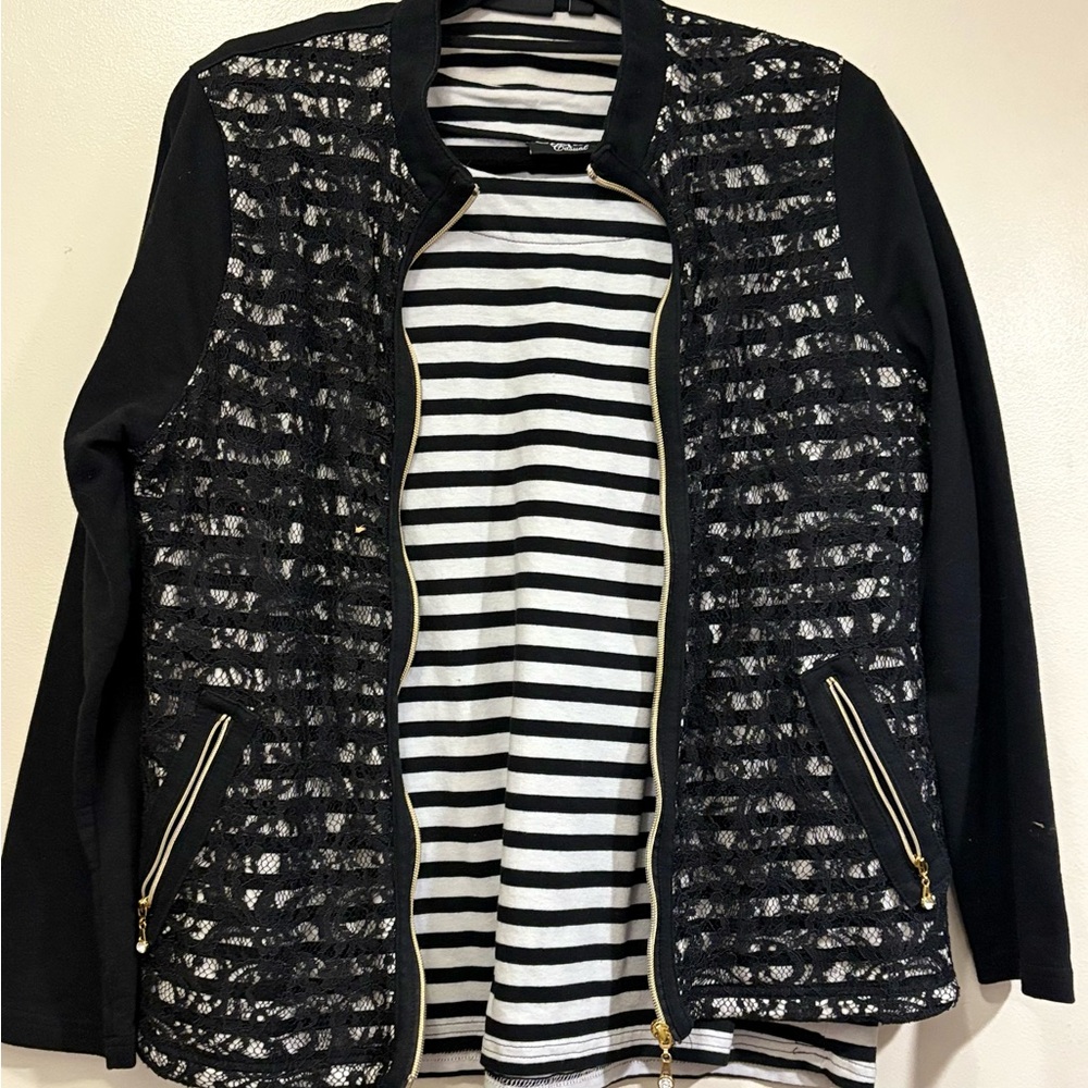 Black Fitted Blazer with Quilted Detailing